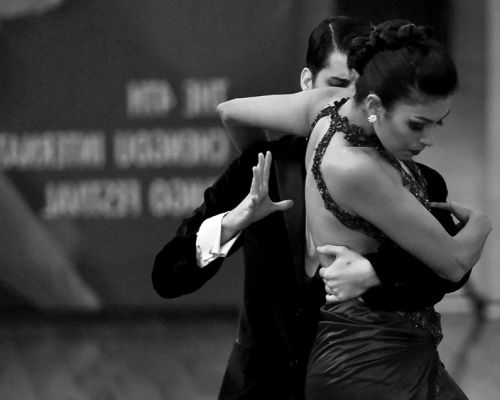 Le danze popolari argentine: tango, milonga e folklore